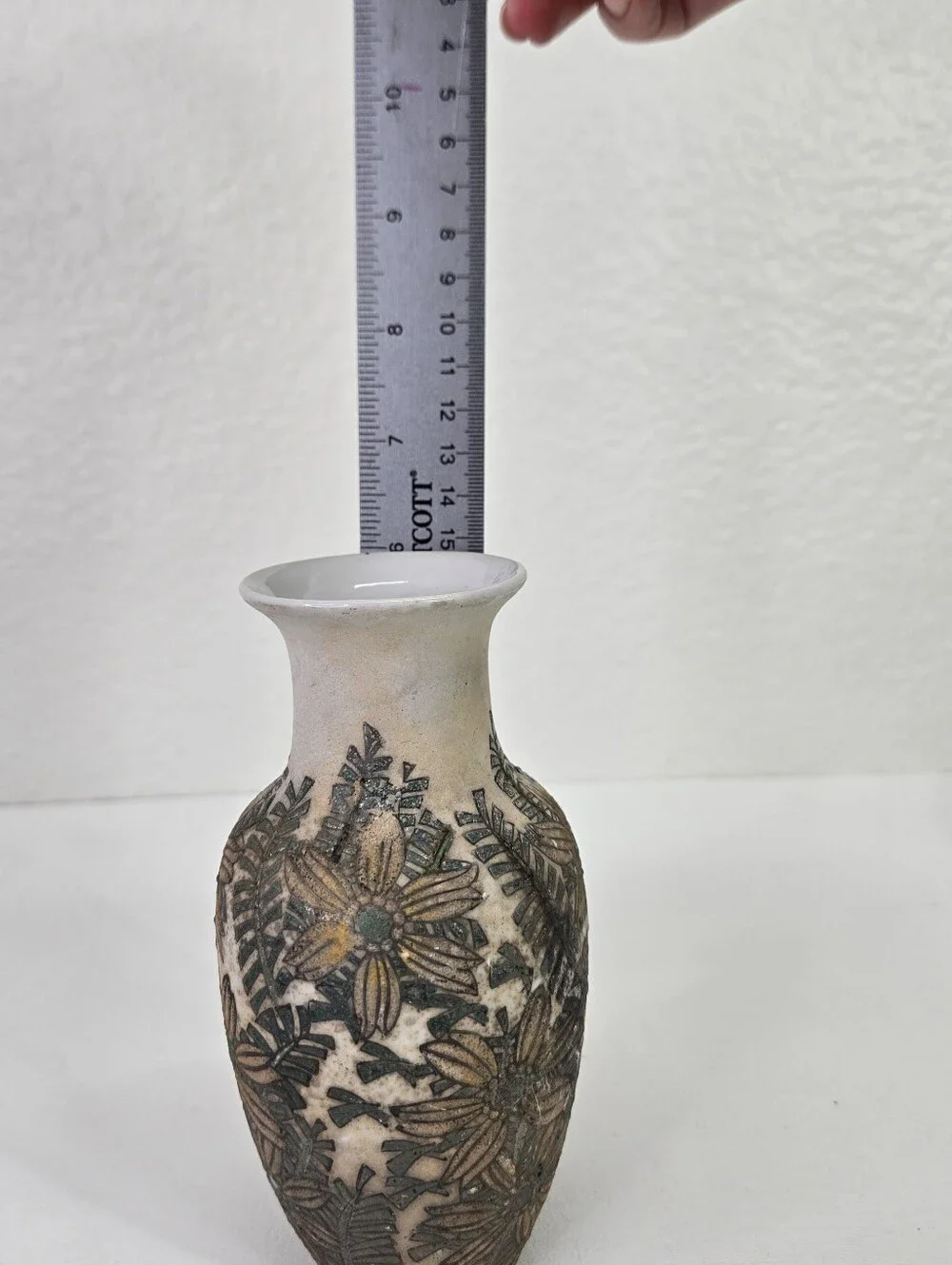 VTG Ceramic Vase Carved Botanical Floral Fern Sgraffito Decor Made In China